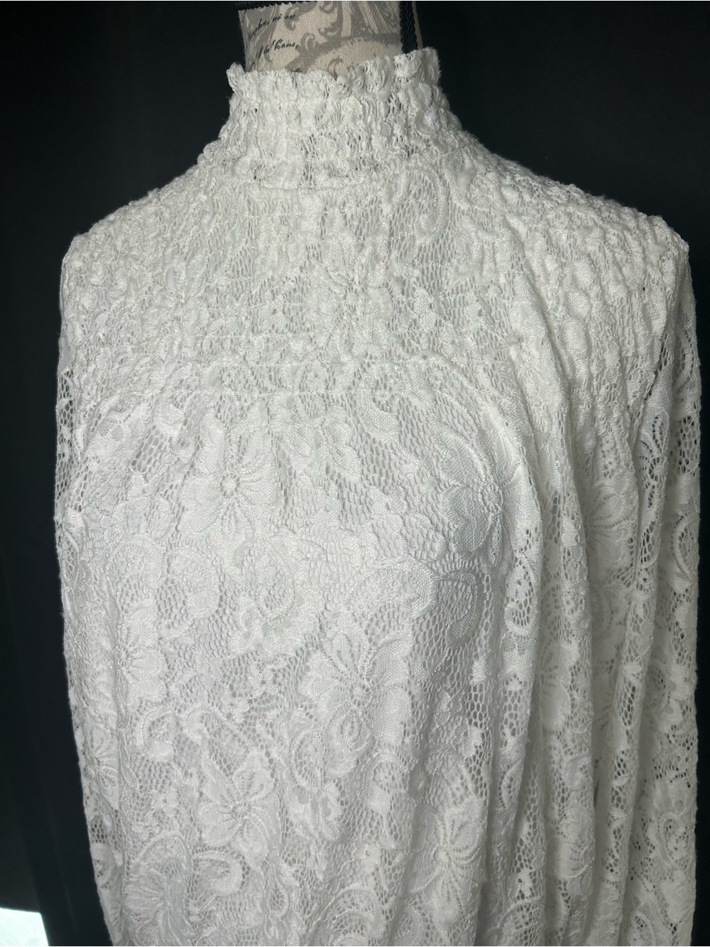 Women’s Turtleneck Lace Blouse (L) - Picture 2 of 8